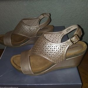 NEW---Gold Blush Women's Sandal